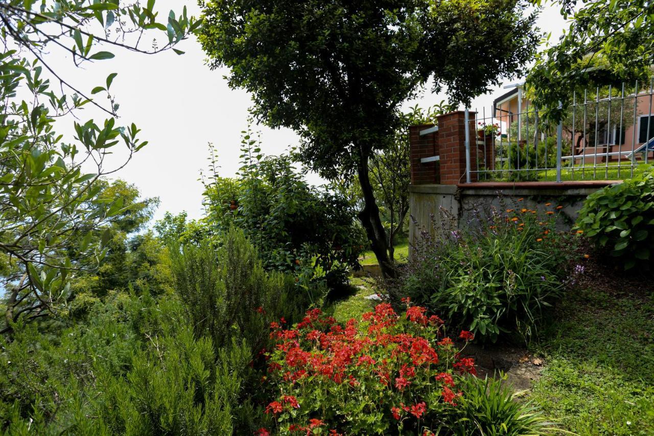 Villa Gio - Terrazza Nel Blu Bergeggi Kültér fotó