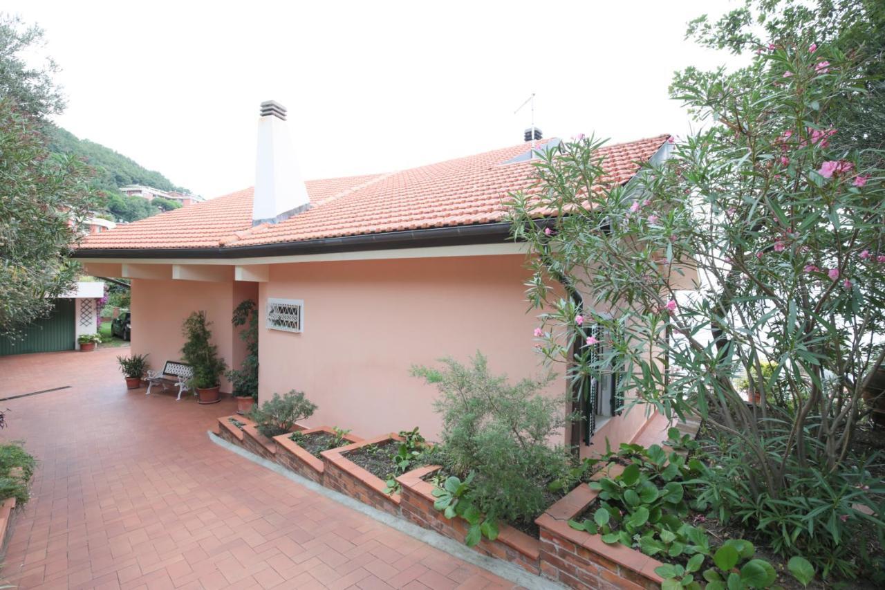 Villa Gio - Terrazza Nel Blu Bergeggi Kültér fotó